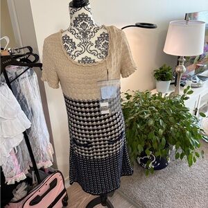 CHANEL - “AUTHENTIC” Beautifully Checkered Dress
